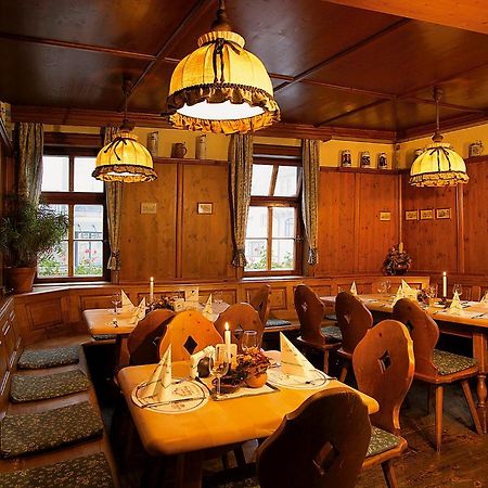 Altdeutsches Gasthaus Roter Hirsch Jena Exterior foto